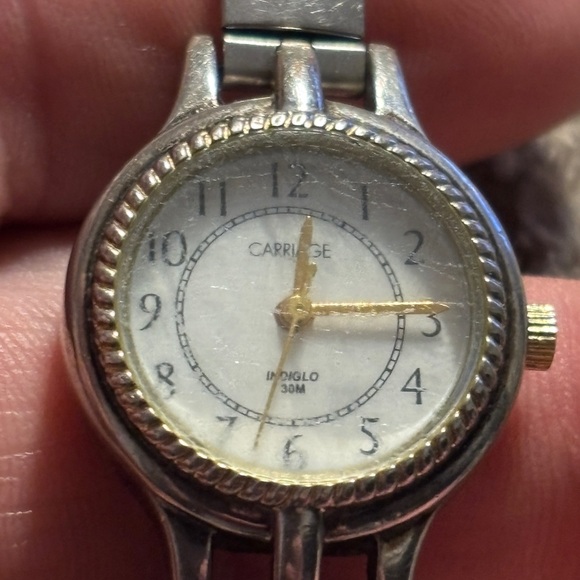 Carriage By Timex Women’s Watch Gold & Silver tone . Comes with new battery. - Picture 1 of 3